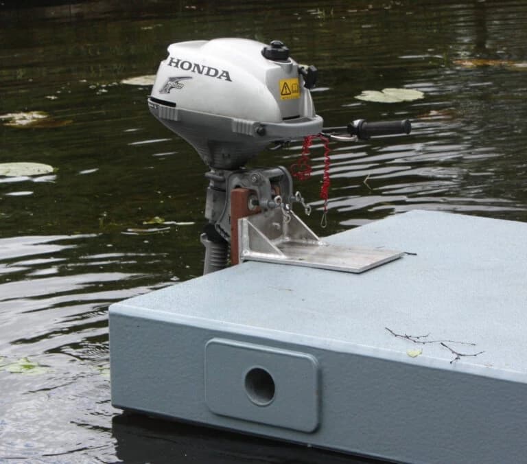 Buitenboordmotorsteun